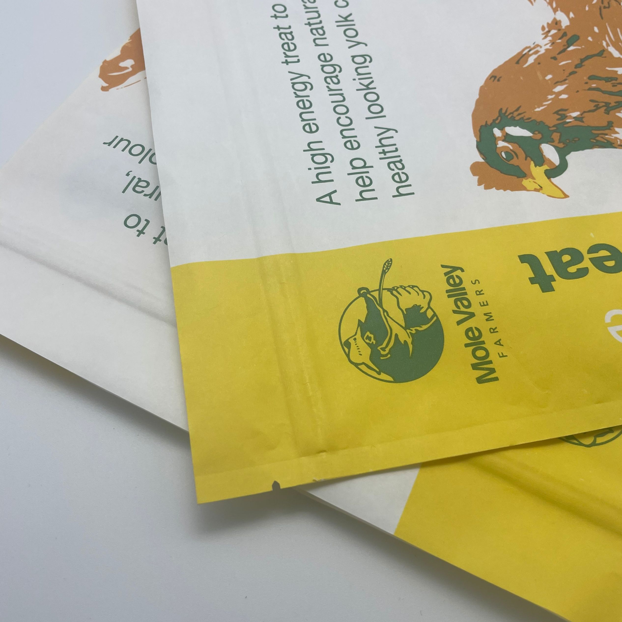Wholesale Custom Chicken Feed Bags, Low MOQ, Bulk Deals, Suitable for Various Uses