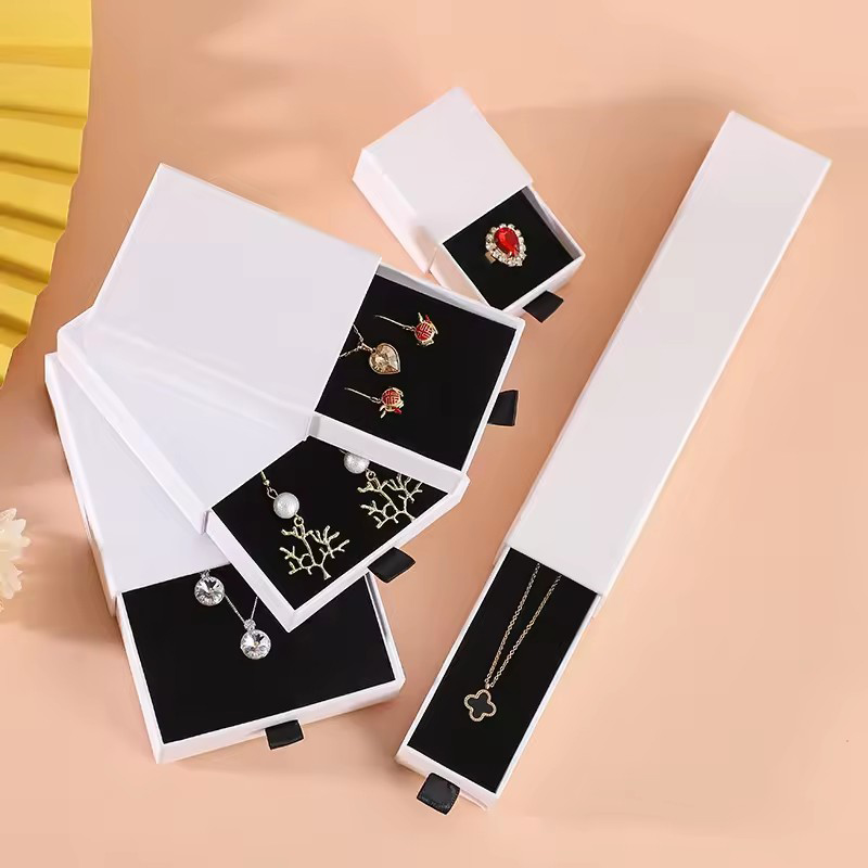 Materials of packaging box by Rundongyang