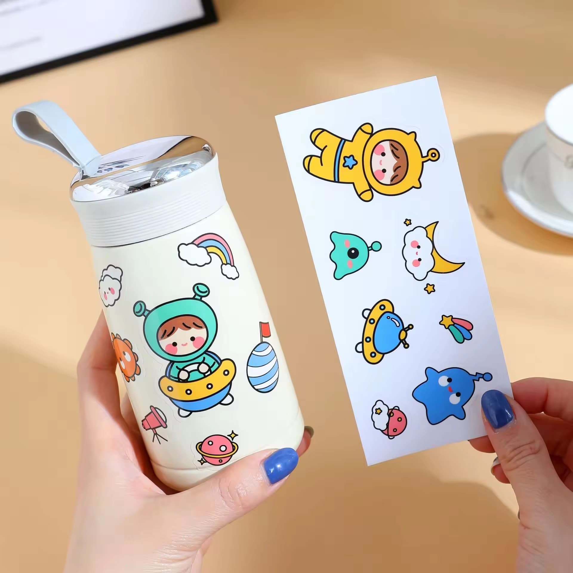 Custom stickers and labels wholesale at Rundongyang