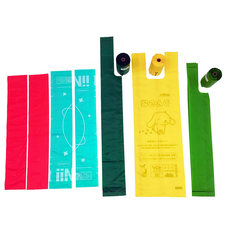 Biodegradable Dog Poop Bags Flat Type 20 Microns Thick 33x22cm Green Color