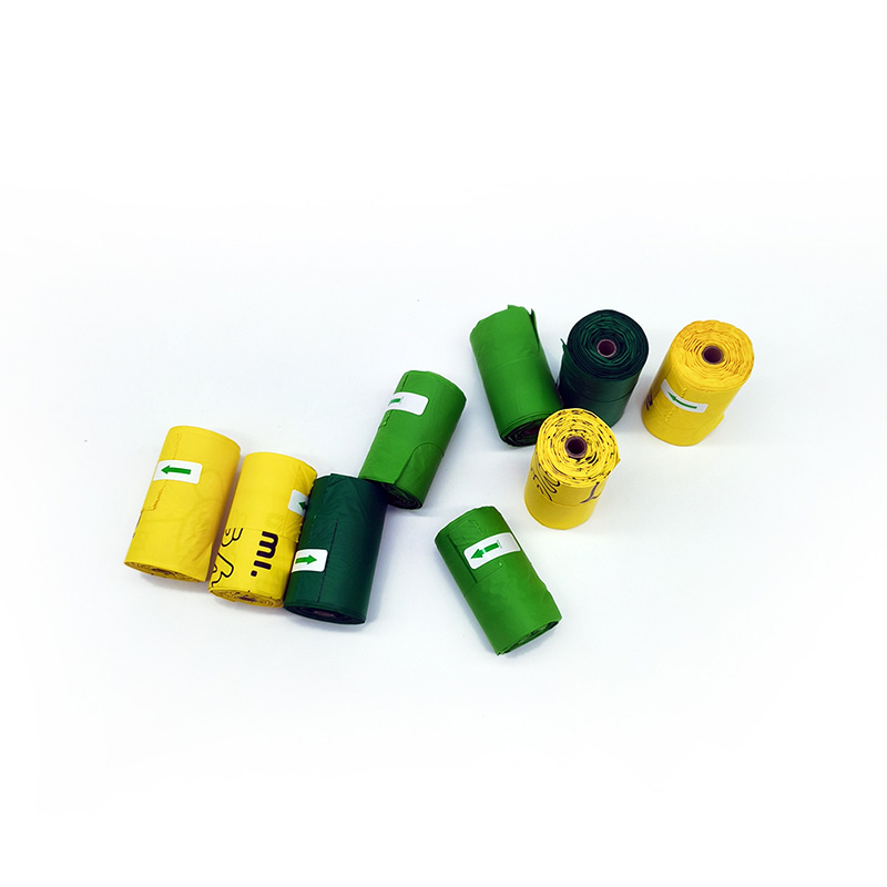 Compostable Pet Waste Bags Roll Type 18 Microns Thick 23x33cm Unscented
