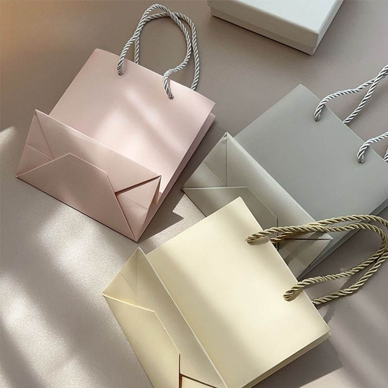 Personalized White Paper Tote Bag Custom Logo Printing for Jewelry or Boutique Use